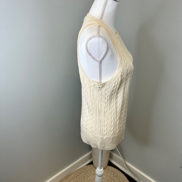 Banana Republic 100% Merino Wool  Classic Cream Cable Knit Tank size XL - Picture 2 of 5
